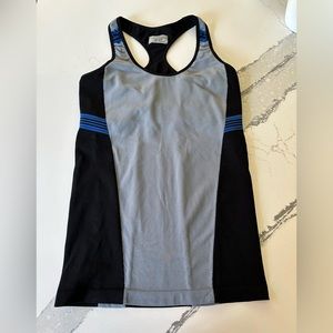 Athleta, Razorback Top Size Small